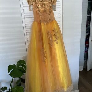 Elegant Gold and Yellow Dress